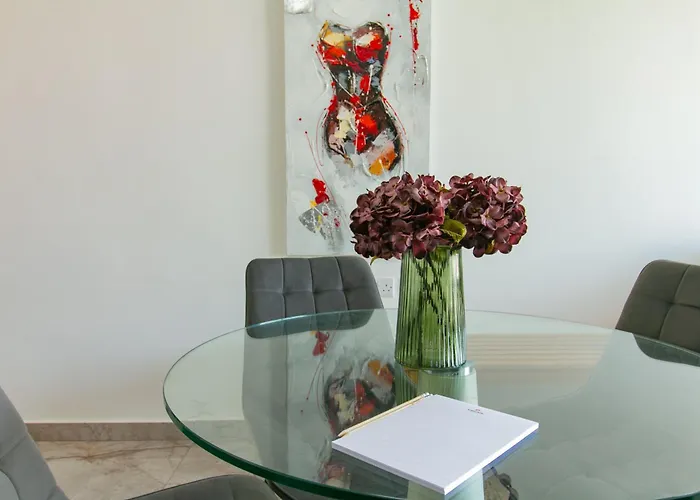 Daire Spinola Seafront Deluxe Saint Julian's