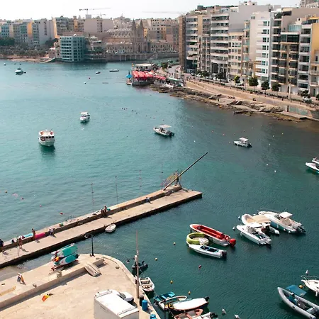 Spinola Seafront Deluxe 아파트 *
