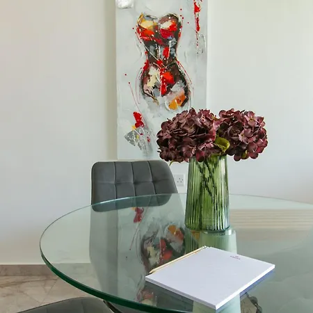 Apartament Spinola Seafront Deluxe St. Julian's